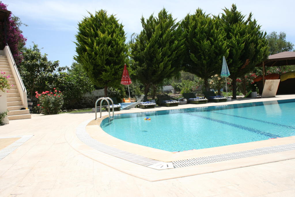 Paradise Garden Gumusluk Evleri Aparthotel Buitenkant foto